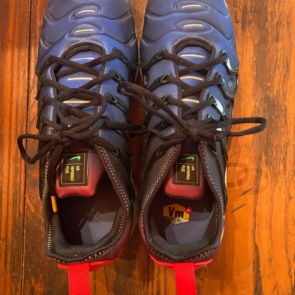 Nike Men's Blue and Black Athletic Shoes